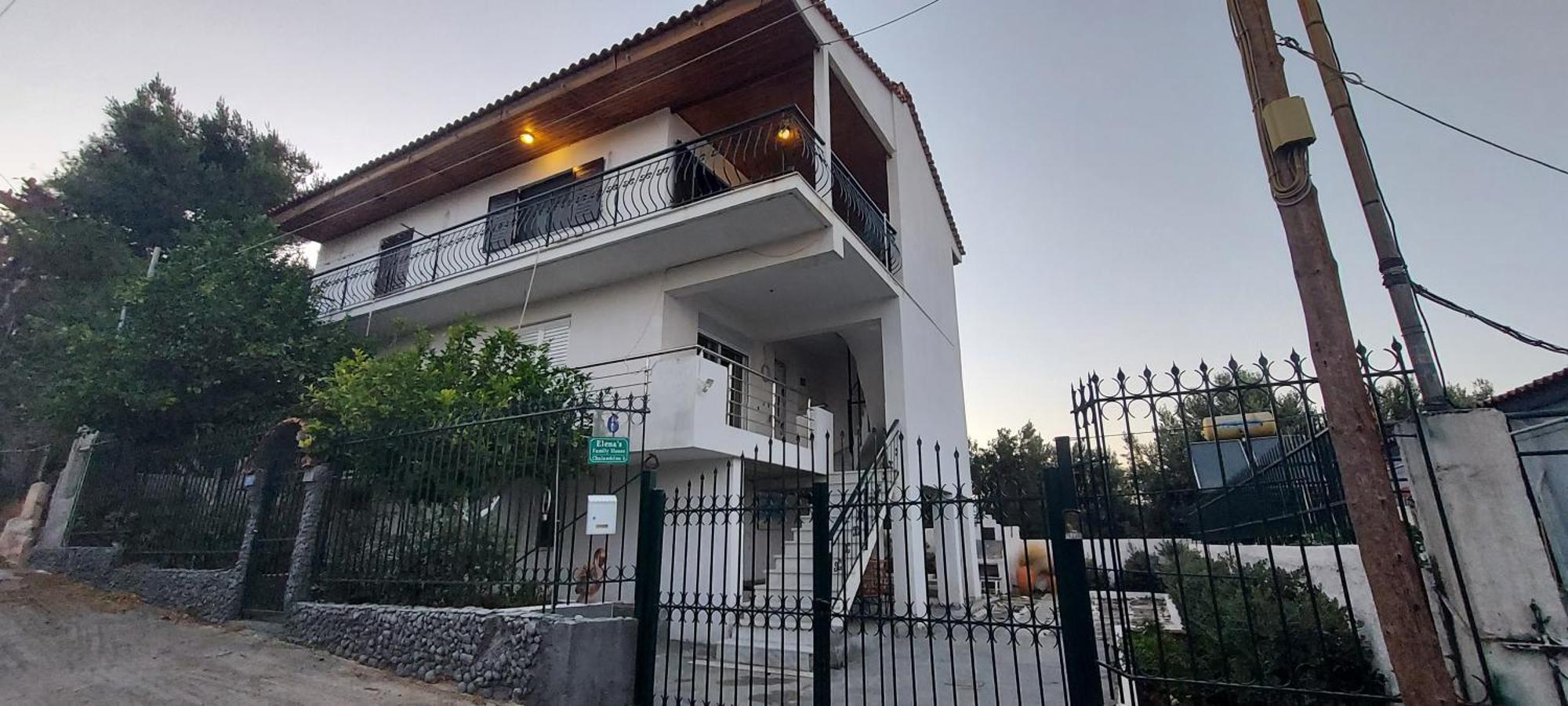 Apartamento Elena'S Family House Artemida  Exterior foto